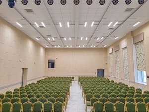 лучистое отопление актовый зал